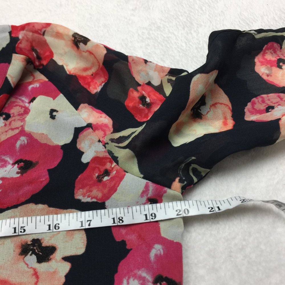 CAbi Tunic Blouse Top Size S Womans Navy Blue Floral Chiffon 3/4 Sleeve #971 - Picture 12 of 14